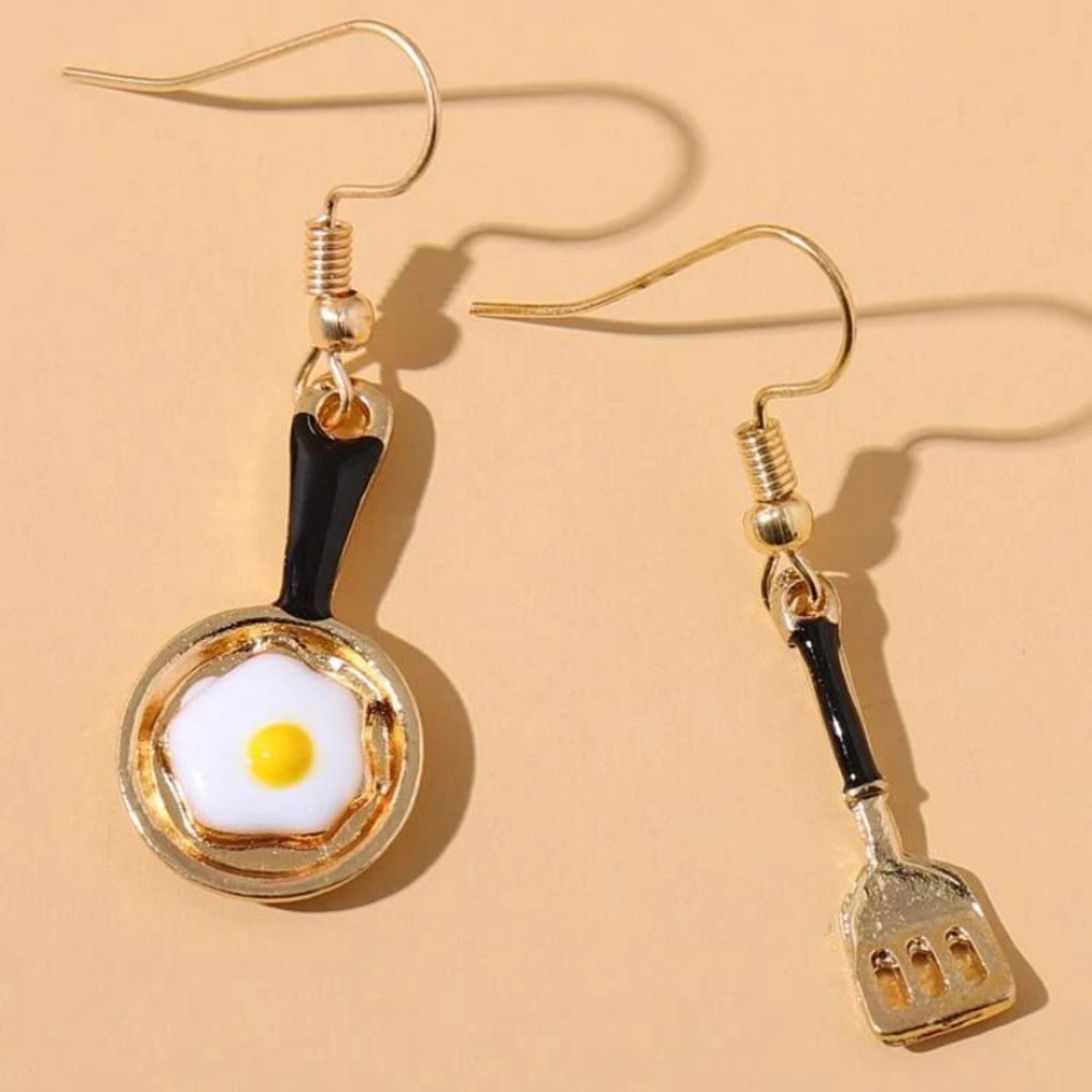 Fried Egg and Spatula Breakfast Earrings New